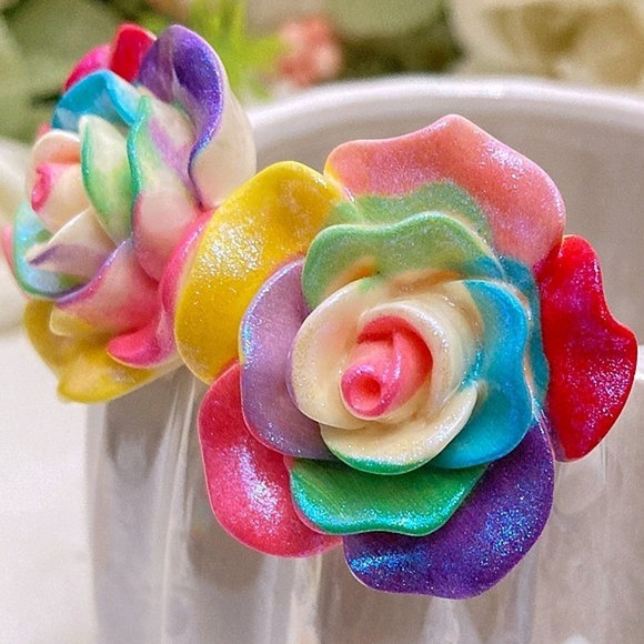 Flower rainbow Rose stud statement earrings Boho multicolor acrylic 💖 - Picture 14 of 17